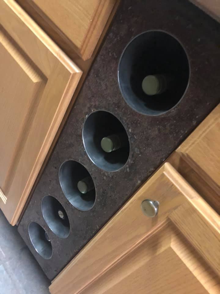 49714054_2099715236738452_2181627495541899264_n